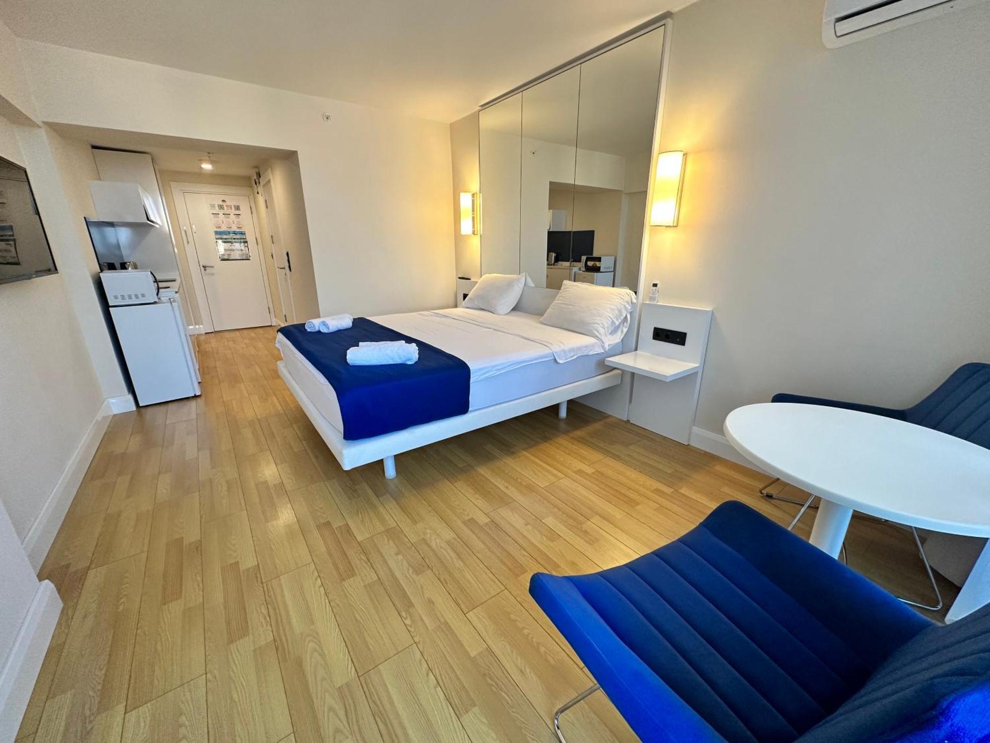Orbi Lux Studio Batoemi Buitenkant foto